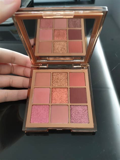 Huda Beauty Nude Obsessions Eyeshadow Medium Beauty Personal Care Face Makeup On Carousell