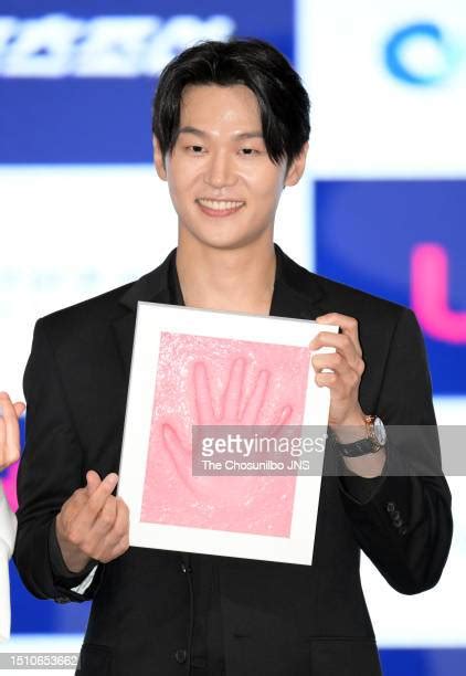 Lee Hak Joo Photos And Premium High Res Pictures Getty Images