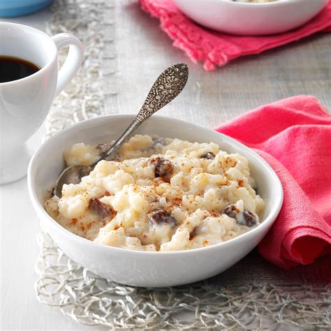 Old Fashioned Boiled Raisin Pudding