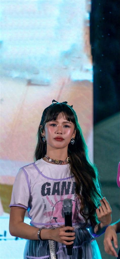 Pin By Rain On Bini Pretty Brunette Kpop Girls Black Pink