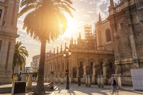 Seville Former Jewish Quarter Walking Tour Santa Cruz