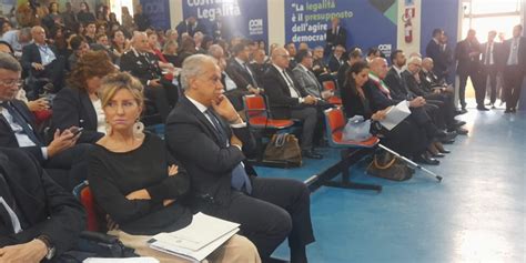 Il ministro Piantedosi a Crotone per evento Pon Legalità Lo Stato