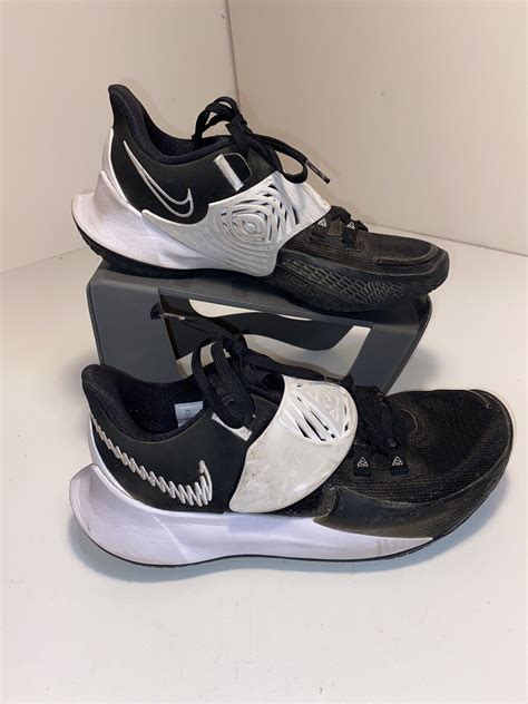 NIKE Kyrie Low 3 Black/White Basketball Shoes CW4147-… - Gem