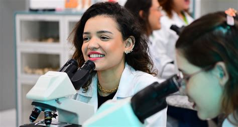 Faculdades de Biomedicina em SP: onde estudar no estado