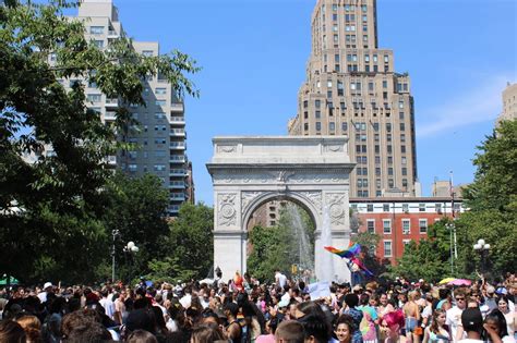 NYU + Washington Square Park New York – TripHock