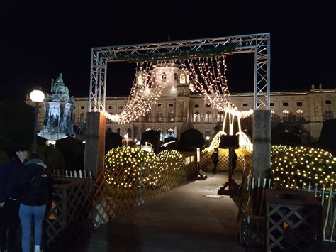 Pictures from the Christmas markets in Vienna - Vienna Guide