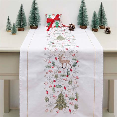 Rico Star Wreath Table Runner Embroidery Kit