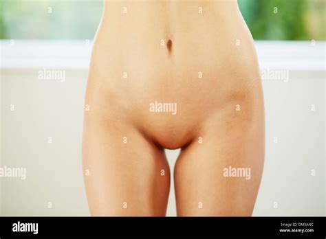 Womans Naked Torso Stock Photo Alamy