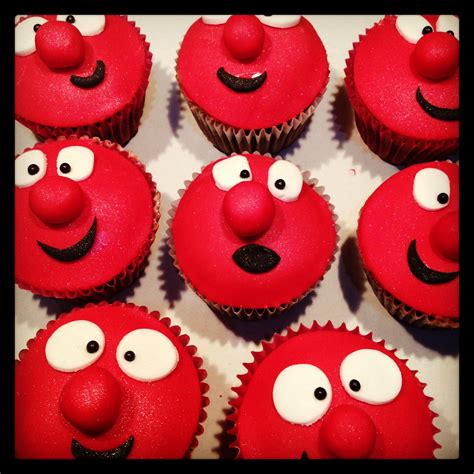 Do Something Funny For Money Red Nose Cakes Domestic Goddesque Artofit