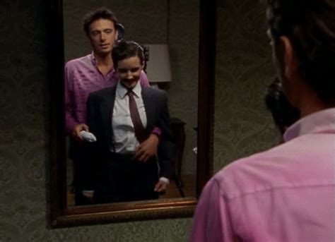 Sex And The Citys Guide To The Art World In GIFs