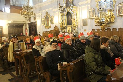 W Jase Kach Le Y Orszak Trzech Kr Li Dom Pomocy Spo Ecznej W