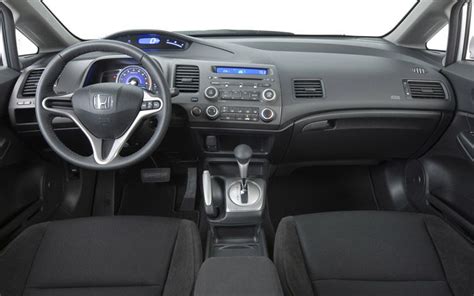 latestcars launch: 2011 honda civic interior