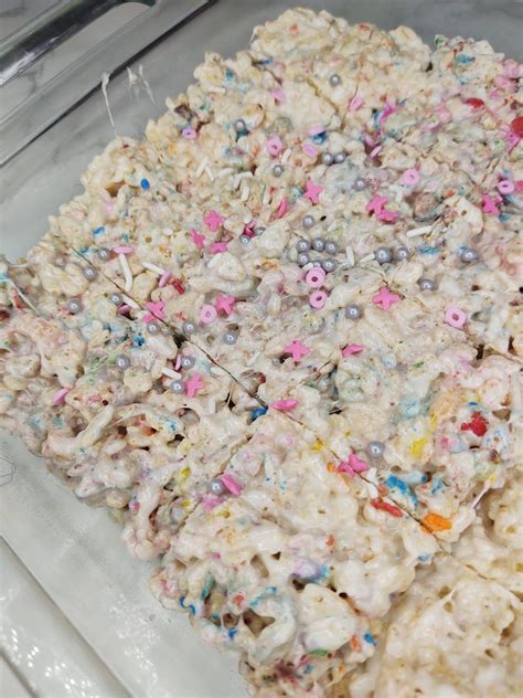 Rice Krispie Treats With Sprinkles | How To Make Rice Crispy Treats