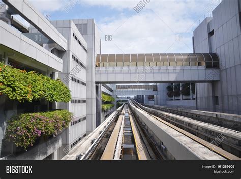 Changi Airport Image & Photo (Free Trial) | Bigstock