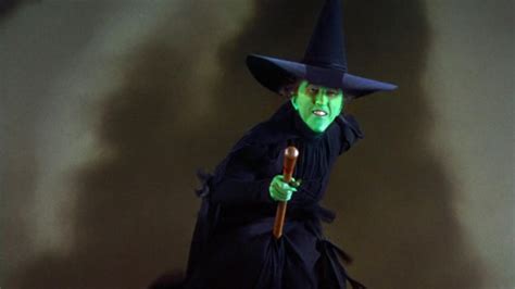 The Shocking Truth About Margaret Hamilton’s Wealth Upon Her Passing - Veja Store Site