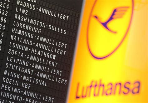 Streik Lufthansa streicht fast alle Flüge PULS 24