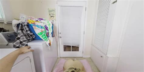 Blonde Milf 4 VR Danielle Derek