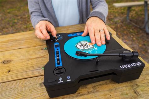 Stanton Returns With Stx Portable Scratch Turntable — Dj Life Magazine