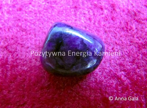 Pozytywna Energia Kamieni: Sugilit