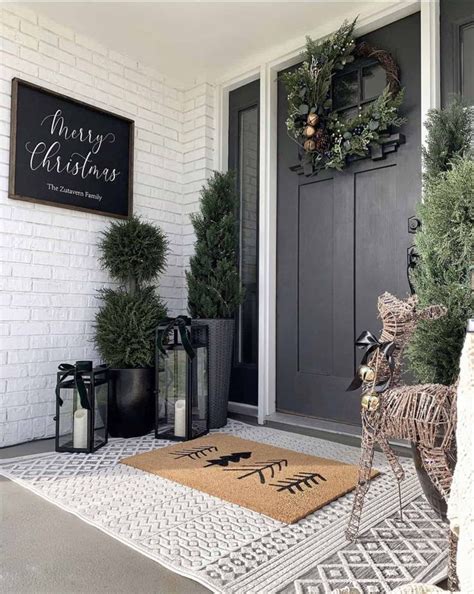 Best Christmas Porch Decorating Ideas For Festive Curb Appeal