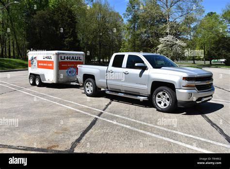 Chevy Pulling Trucks