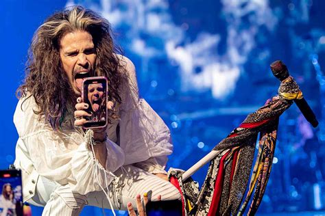 Aerosmith Kicks Off Park MGM Residency Keeping It Simple And Classic