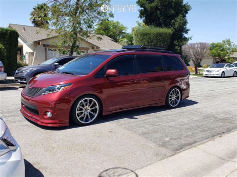 2017 Toyota Sienna With 20x105 25 Concept One Rs 10 And 24540r20 Toyo