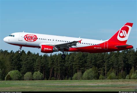 OE LEX Niki Airbus A320 214 Photo By Oscar Wistrand ID 391618