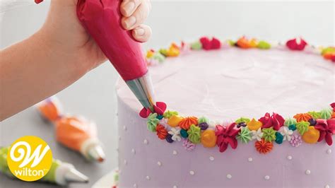 Left Handed Cake And Cupcake Decorating Wilton Youtube