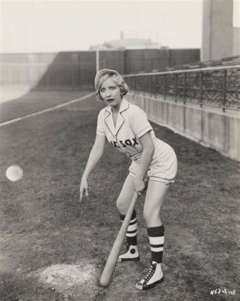 6 Hot Sexy Bessie Love Bikini Pics