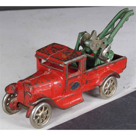 Arcade Toy Co Cast Iron Toy Wrecker Redgreen Overall Good Condition