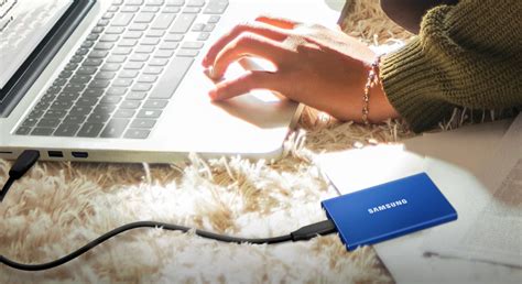 Крохотный и быстрый внешний SSD Samsung T7 на 1 ТБ подешевел почти ...