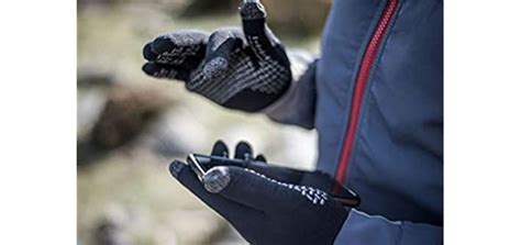 Best Waterproof Gloves for Hiking (August - 2021) - Glove Magazine