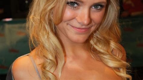 Gigi Ravelli Nude Leaked The Fappening 6 Photos OnlyFans Leaked Nudes