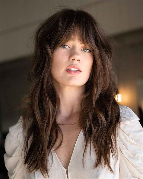 18 Flattering Ways To Wear Bangs For Square Face Shapes