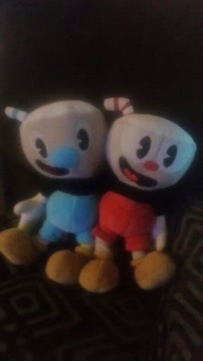 Cuphead In The Pose In The Game Plush Version Cuphead Official Amino