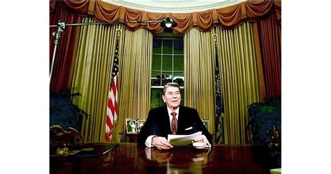 Рейгън - великият комуникатор