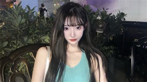 Giám đốc đoàn phim có hot girl Đô Mỹ Trúc bị đuổi vì gạ tình diễn viên