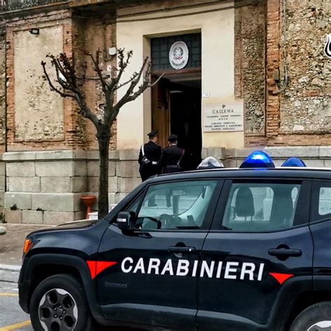 Falso Truffa E Abuso Dufficio Nelle Iscrizioni A Un Liceo Di