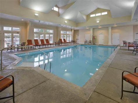 25 Hotels with Indoor Pools in Nashville, TN