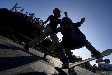 Peringatan Hari Skateboard Sedunia Antara News