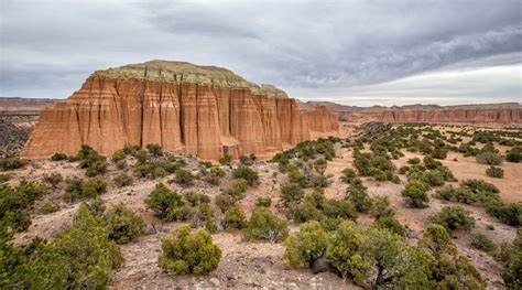 Complete Guide to the Cathedral Valley Loop: Things to Do, Driving ...