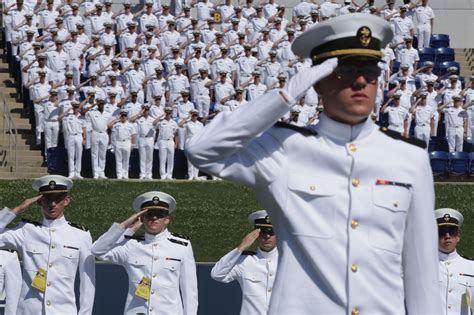 PHOTOS: Naval Academy Graduation 2019 – CBS Baltimore