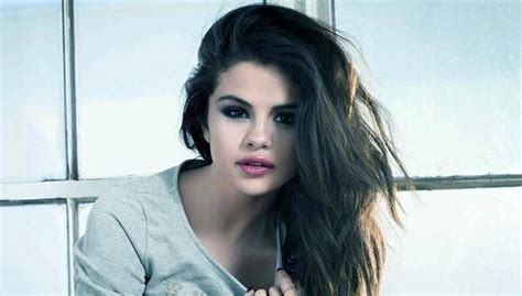 Selena Gomez Padece Lupus Actualidad Ojo