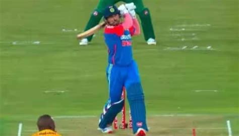 Ramandeep Singhs First Ball Six Goes Viral On India Debut During IND