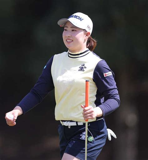 竹田麗央、ツアー初優勝を目指し、首位堅持で後半へ／国内女子ゴルフ サンスポ