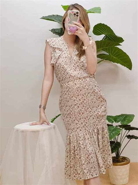 Floral Nude Summer Dress Women S Fashion Dresses Sets Dresses On Carousell