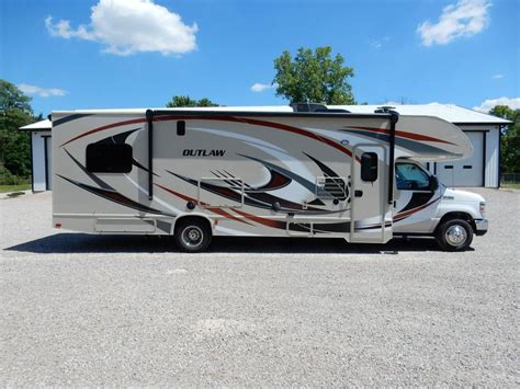 Thor Motor Coach Outlaw Rvs For Sale In Thornville Ohio