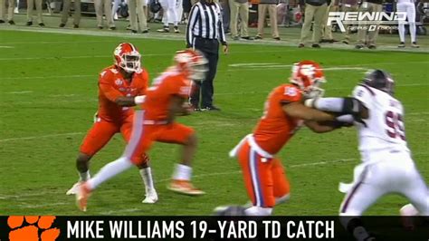 Clemson WR Mike Williams bullies South Carolina defenders for a touchdown