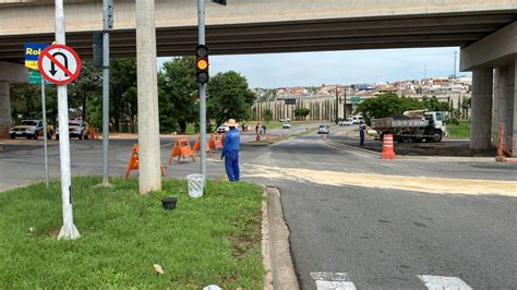 Obras De Trânsito Restrições Parciais Ao Redor Do Novo Viaduto